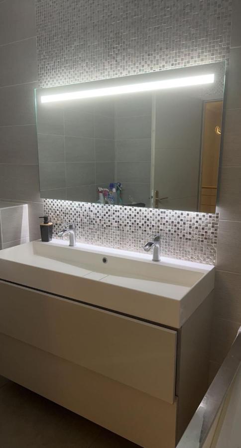 Maison Avec Picine Perpignan Bagian luar foto